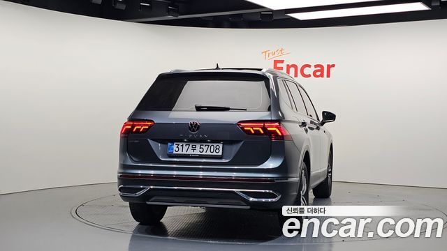 Volkswagen Tiguan 2.0 TSI Prestige — пробег 74 098 км — фото 4 из 5