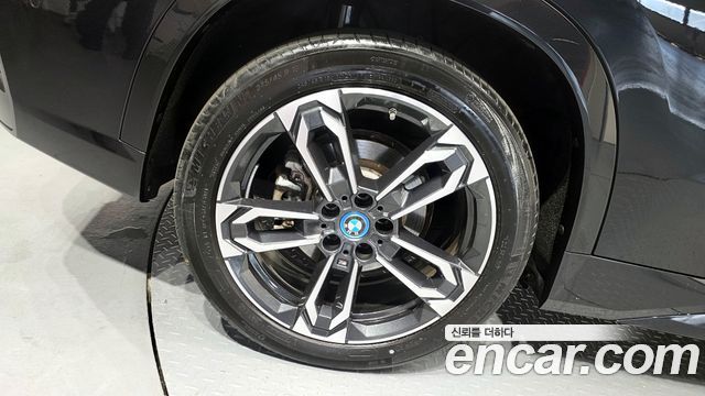 BMW iX1 из Кореи Encar