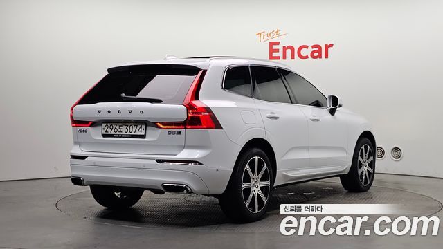 Volvo XC60 D5 Inscription — пробег 92 367 км — фото 2 из 5