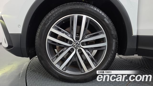 Volkswagen Tiguan из Кореи Encar
