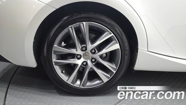Lexus IS Supreme — пробег 64 039 км — фото 5 из 5