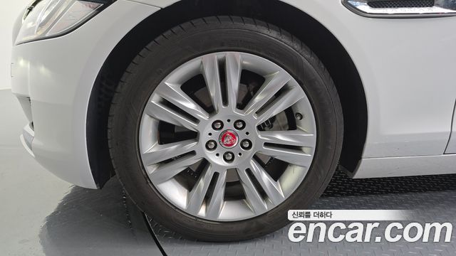 Jaguar XF из Кореи Encar