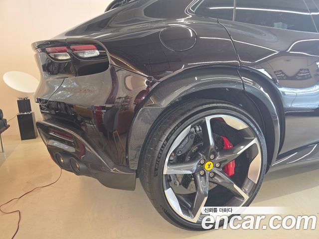 Ferrari Purosangue из Кореи Encar