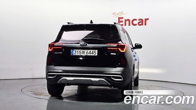 Kia Seltos из Кореи Encar