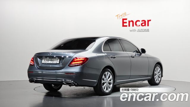 Mercedes-Benz E-Class из Кореи Encar