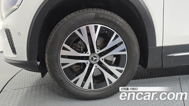 Mercedes-Benz GLB-Class из Кореи Encar