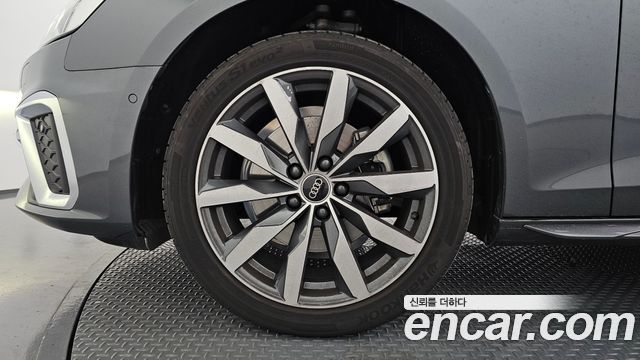 Audi A4 из Кореи Encar