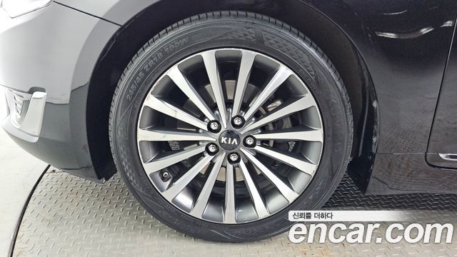 Kia K7 из Кореи Encar