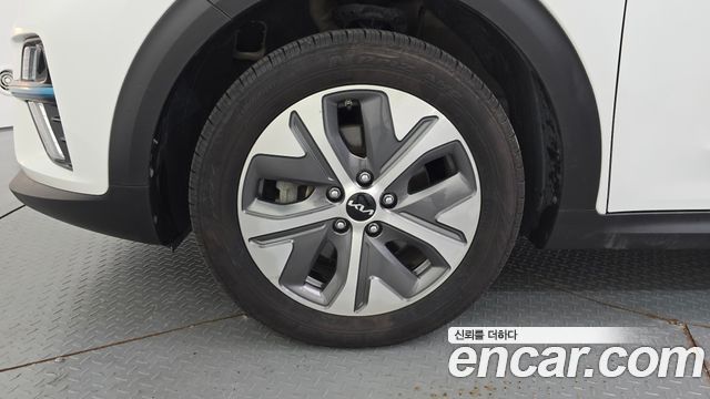 Kia Niro Prestige — пробег 130 705 км — фото 5 из 5