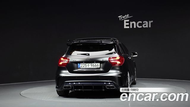 Mercedes-Benz A-Class A45 AMG 4MATIC — пробег 81 627 км — фото 4 из 5