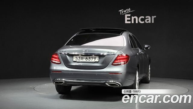 Mercedes-Benz E-Class из Кореи Encar