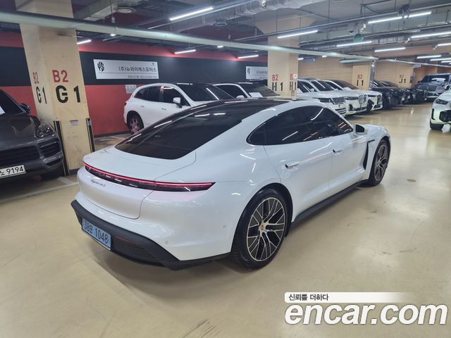 Porsche Taycan из Кореи Encar