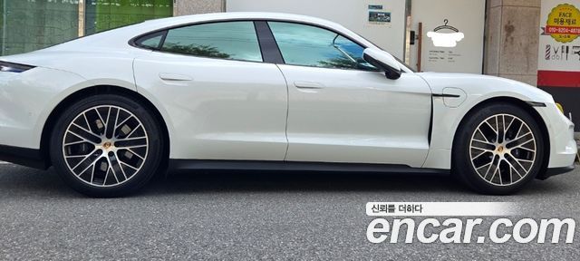 Porsche Taycan из Кореи Encar