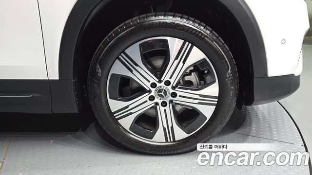 Mercedes-Benz EQB из Кореи Encar