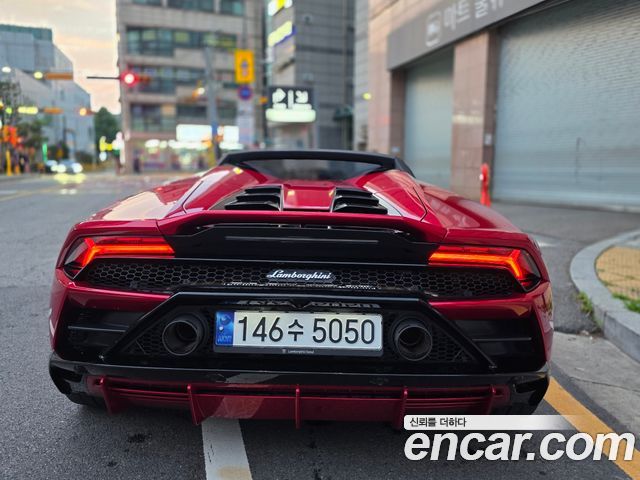 Lamborghini Huracan LP640-4 EVO Spyder — пробег 10 500 км — фото 5 из 5