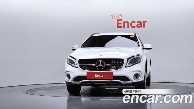 Mercedes-Benz GLA-Class GLA220 — пробег 90 637 км — фото 3 из 5