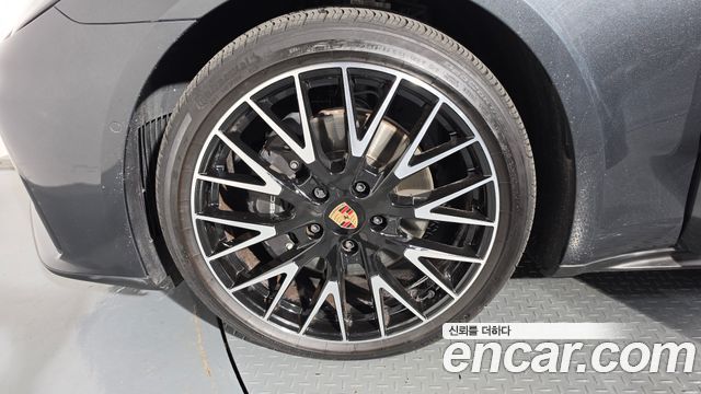 Porsche Panamera 2.9 AWD — пробег 8 999 км — фото 5 из 5