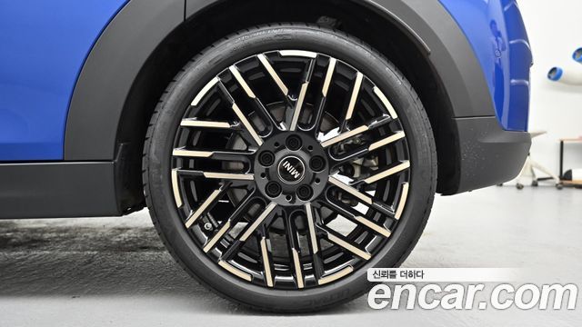 Mini Cooper 5 Door Favoured — пробег 4 905 км — фото 5 из 5