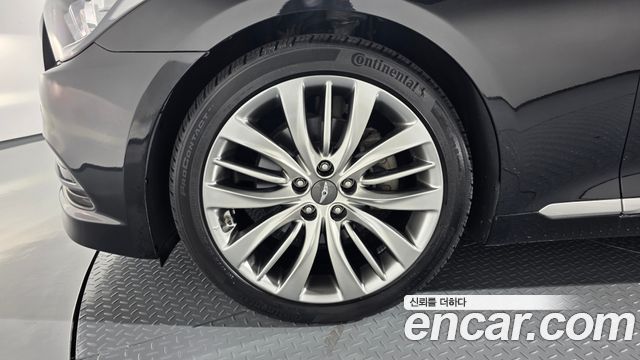Hyundai Genesis из Кореи Encar