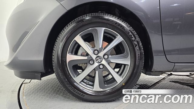 Toyota Prius 1.5 — пробег 41 596 км — фото 5 из 5