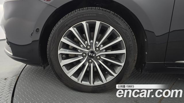 Kia K7 из Кореи Encar