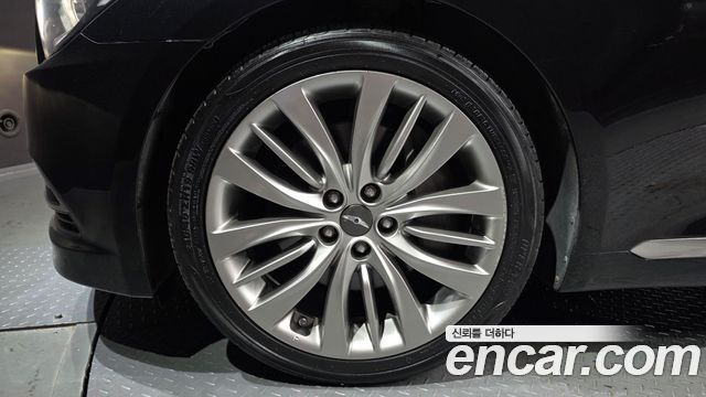 Hyundai Genesis из Кореи Encar