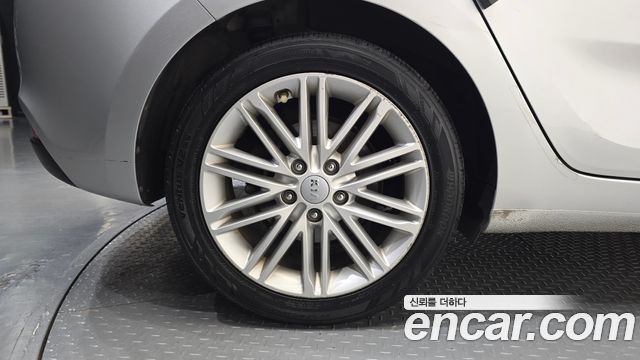 Kia Carens из Кореи Encar