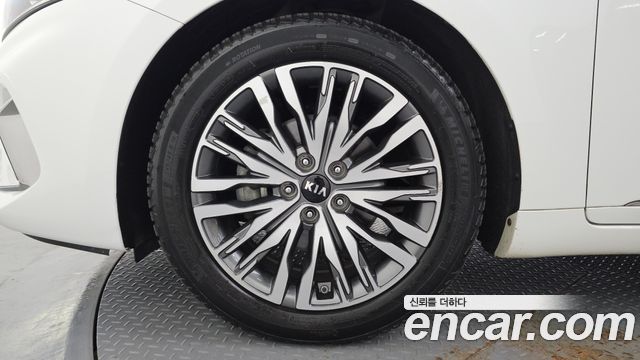 Kia K7 из Кореи Encar