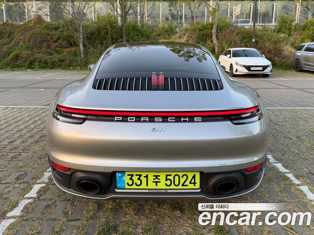 Porsche 911 Carrera 4 — пробег 19 000 км — фото 5 из 5