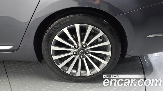 Kia K7 из Кореи Encar