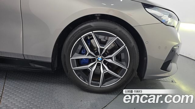 BMW i5 из Кореи Encar
