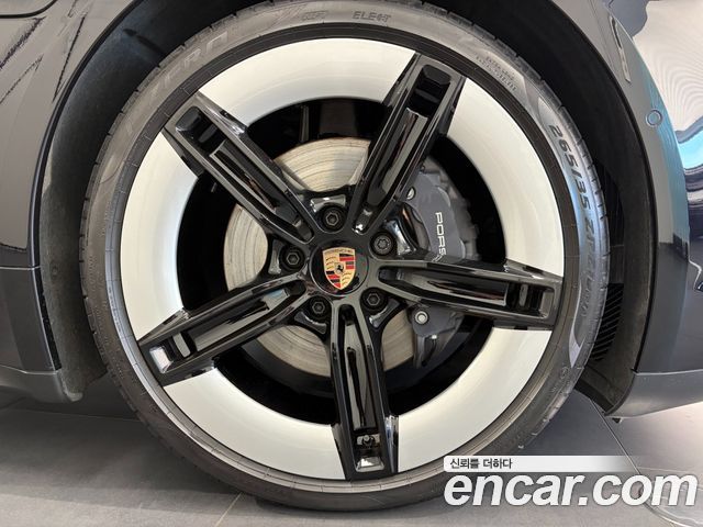 Porsche Taycan из Кореи Encar