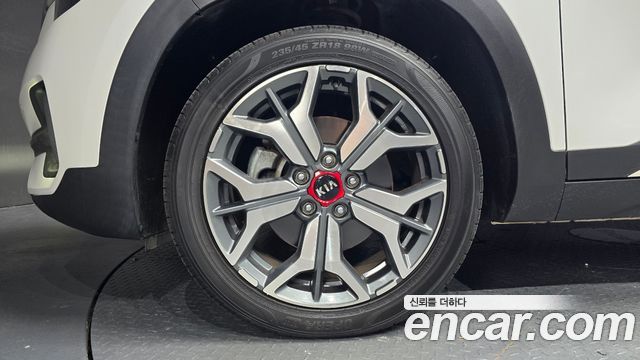 Kia Seltos из Кореи Encar