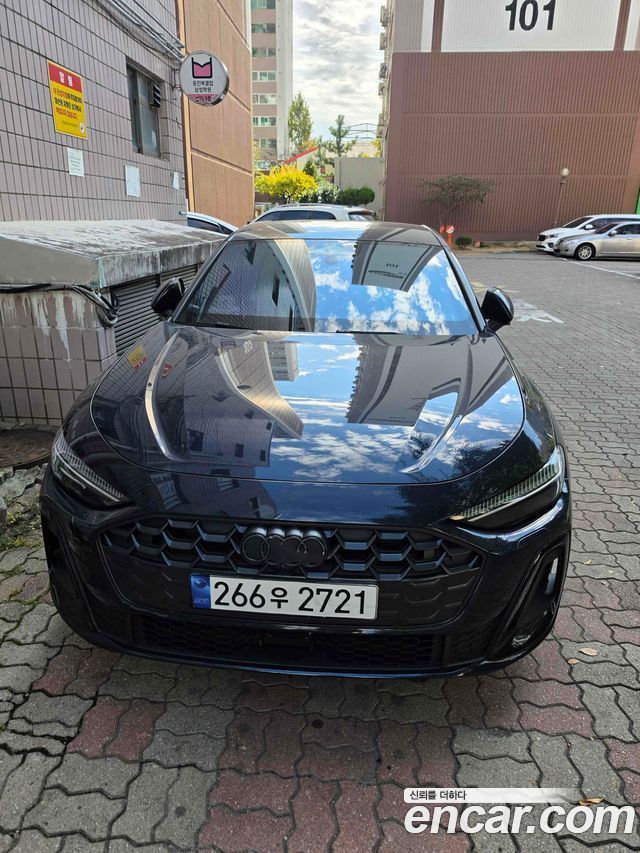 Audi A5 40 TFSI Quattro S Line Black Edition — пробег 2 900 км — фото 3 из 5