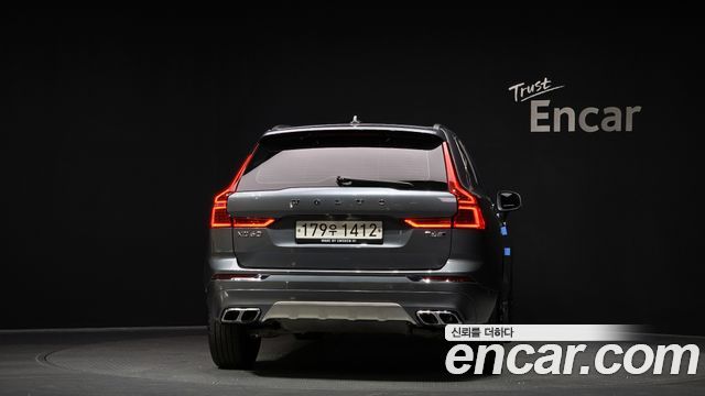 Volvo XC60 T6 Inscription — пробег 61 275 км — фото 4 из 5