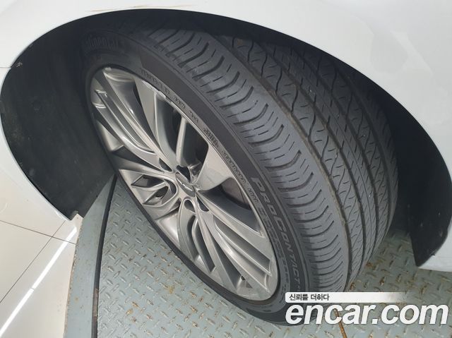 Hyundai Genesis из Кореи Encar